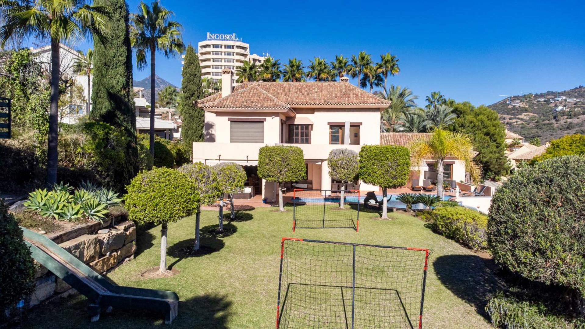 Luxury Villa Robledal By Mabiente - Views Of The Sea And The Golf Course Marbella Ngoại thất bức ảnh